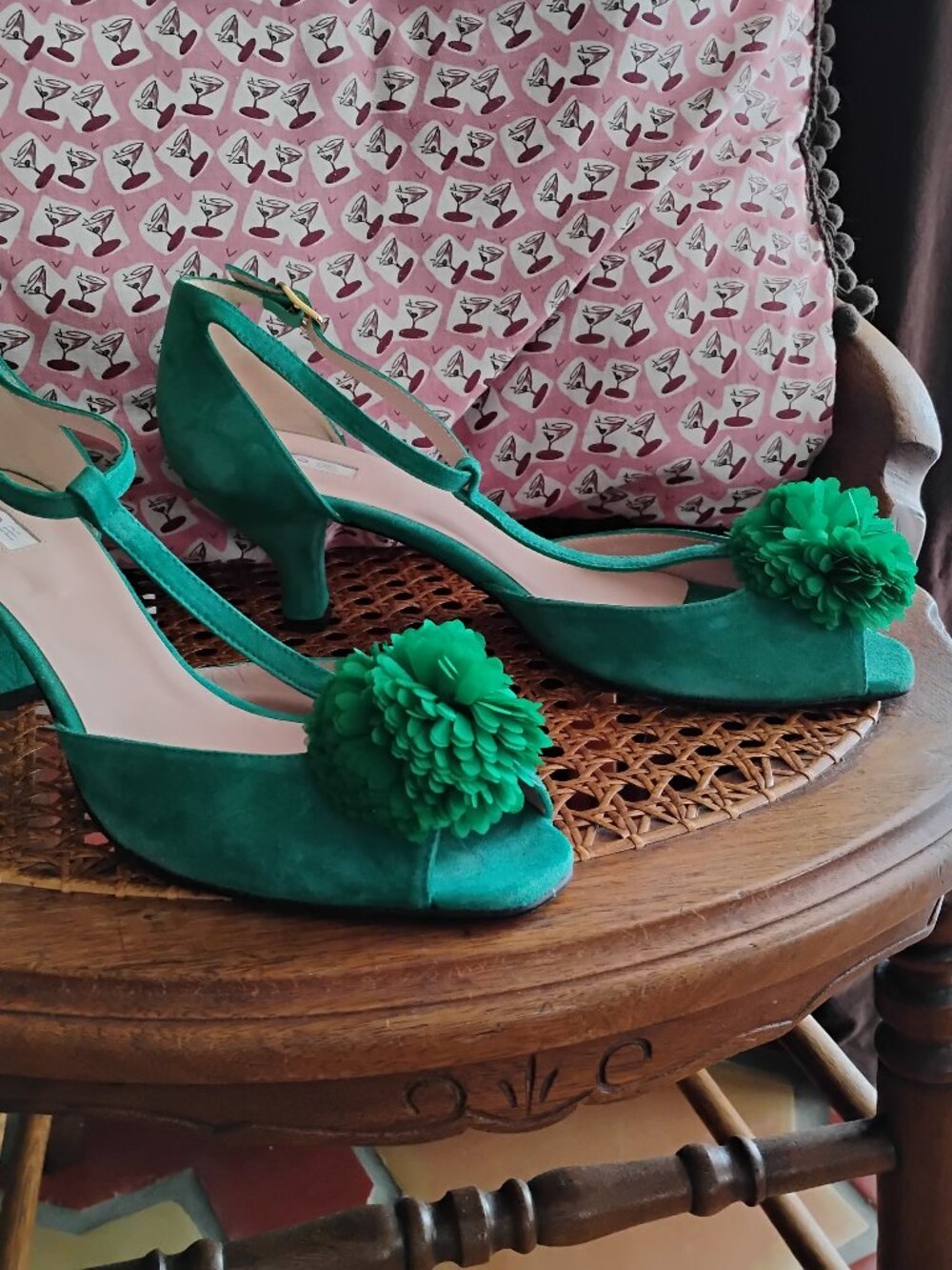 2013 Anthropologie ToBe "Dani" Green T-Strap Peep Toe PomPom Heels Sz 41-LikeNew
